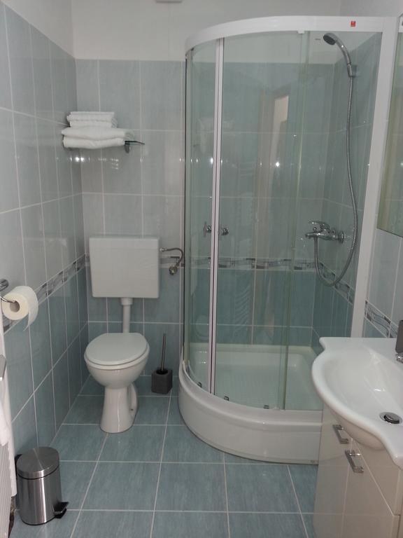 New Studio Apartments Trlaja شيبينيك الغرفة الصورة