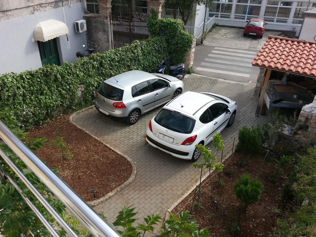 New Studio Apartments Trlaja شيبينيك الغرفة الصورة